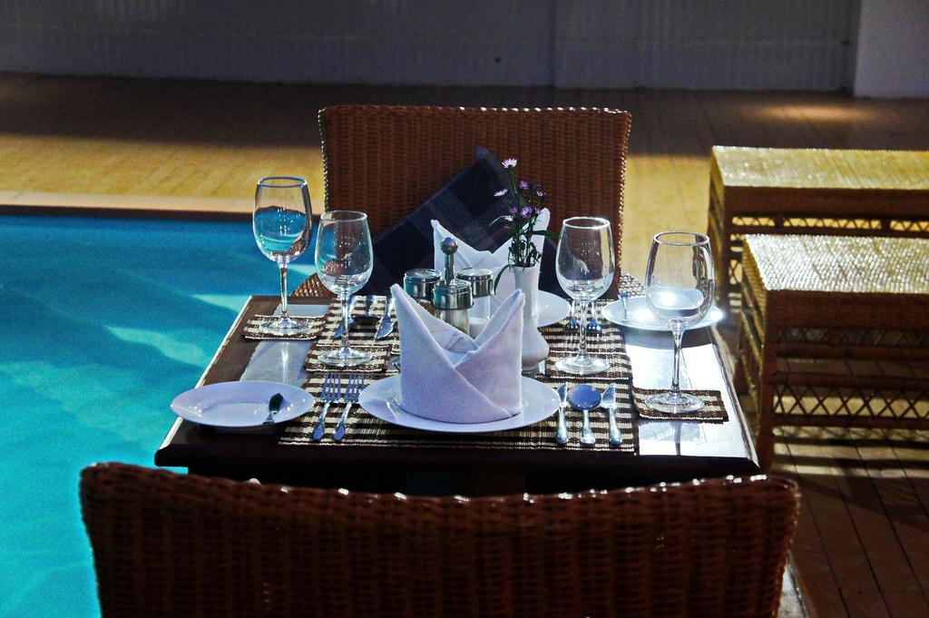 Wilson Hotel Мандалей Екстериор снимка
