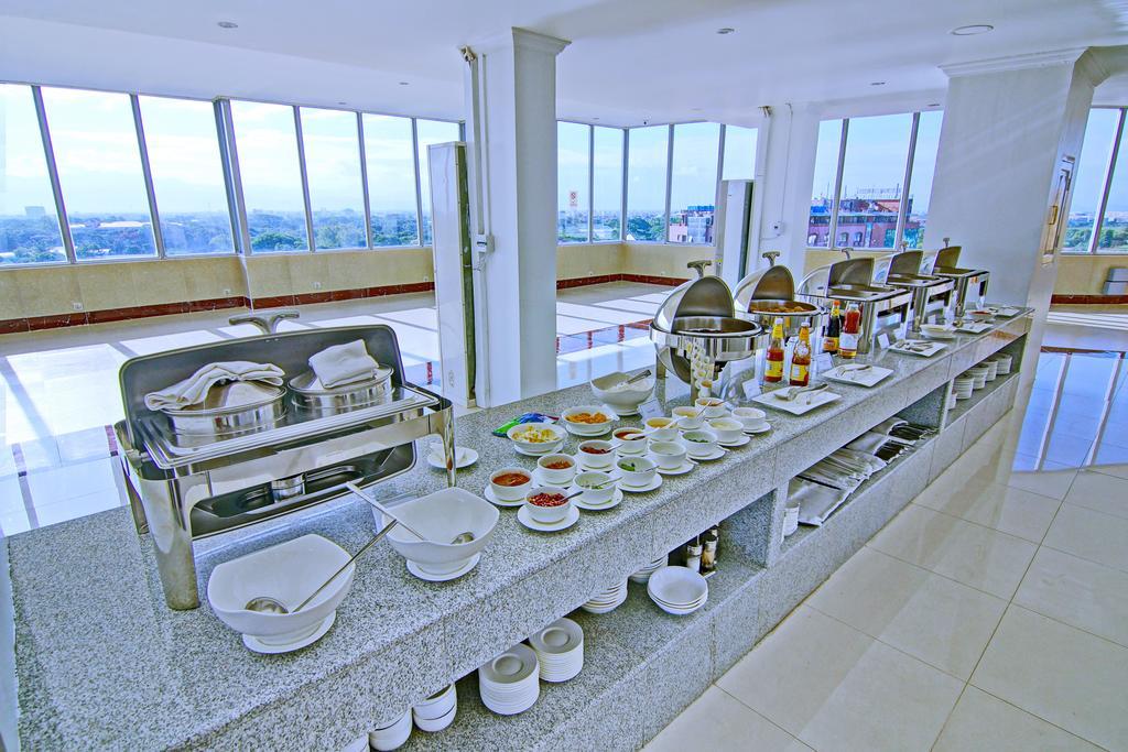Wilson Hotel Мандалей Екстериор снимка
