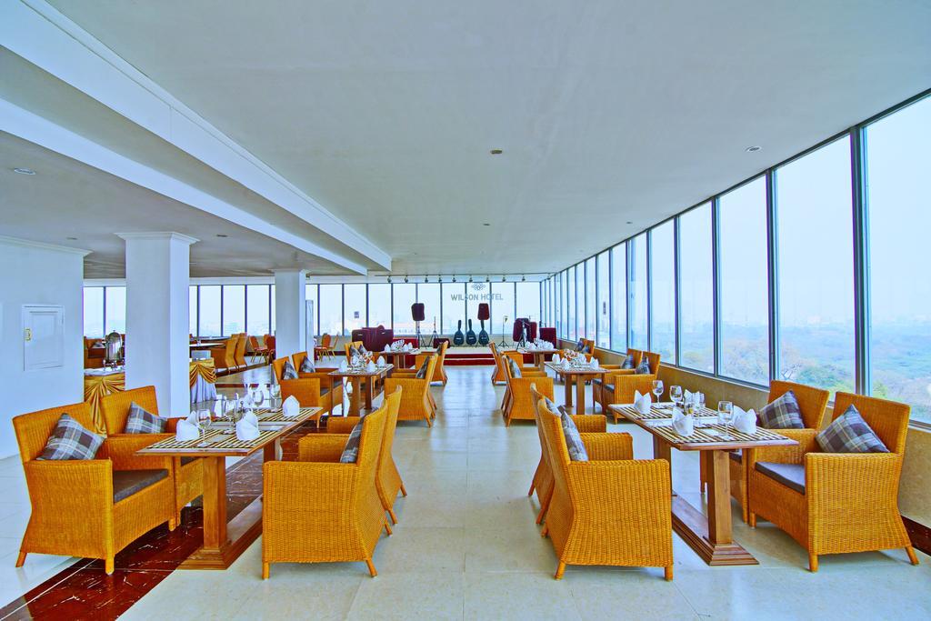Wilson Hotel Мандалей Екстериор снимка
