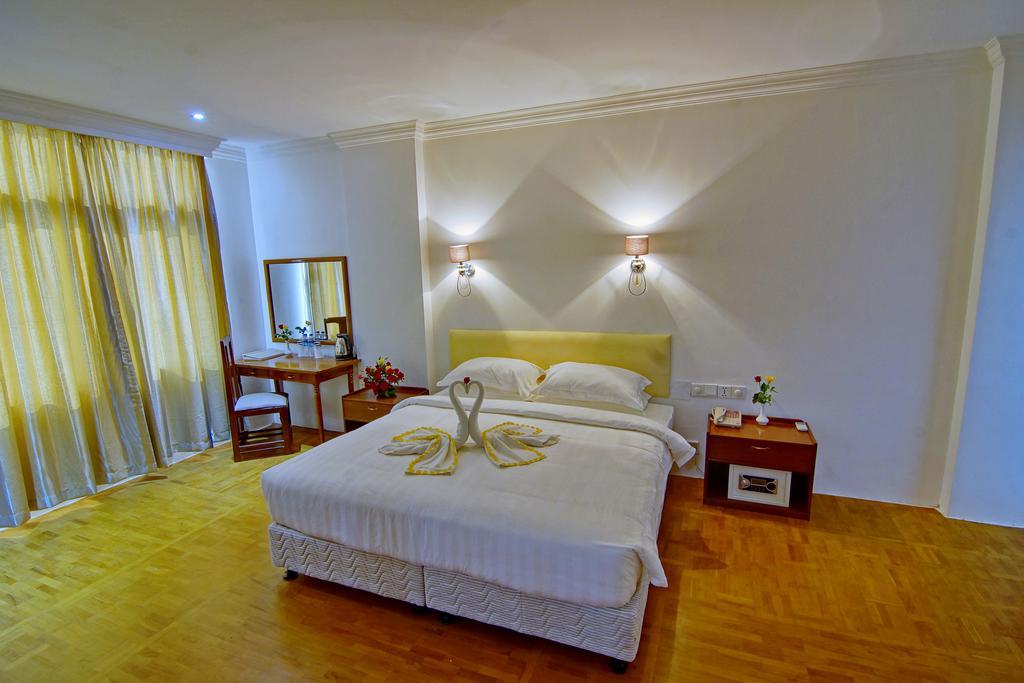 Wilson Hotel Мандалей Стая снимка