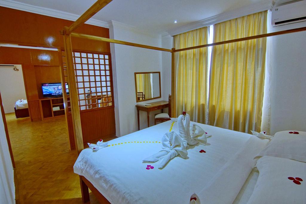 Wilson Hotel Мандалей Стая снимка